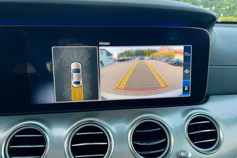 Mercedes-Benz E 300 din 2020 cu 76.000 km - oferta MER126177 - foto 14