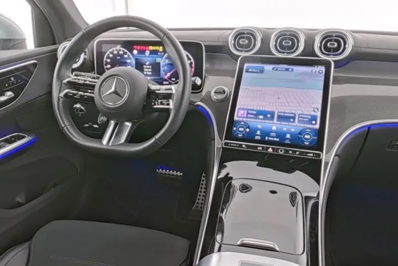 Mercedes-Benz GLC 200 din 2023 cu 12.000 km - oferta MER126179 - foto 8