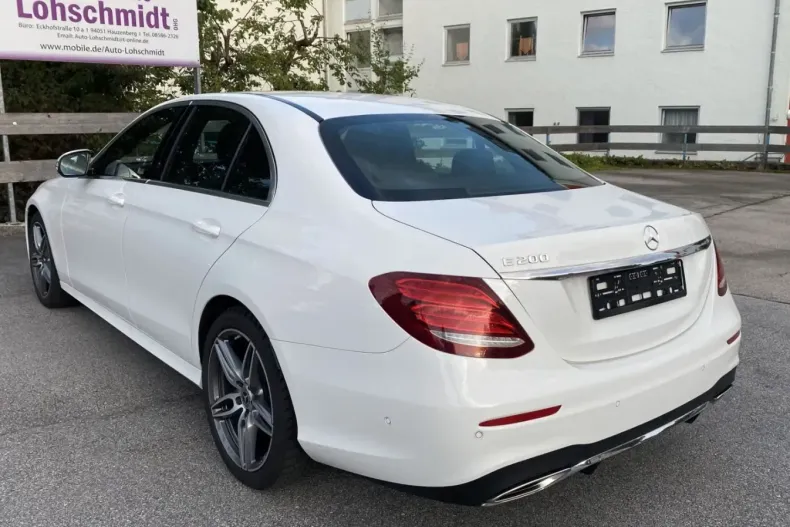 Mercedes-Benz E 200 din 2021 cu 58.500 km - oferta MER126180 - foto 4
