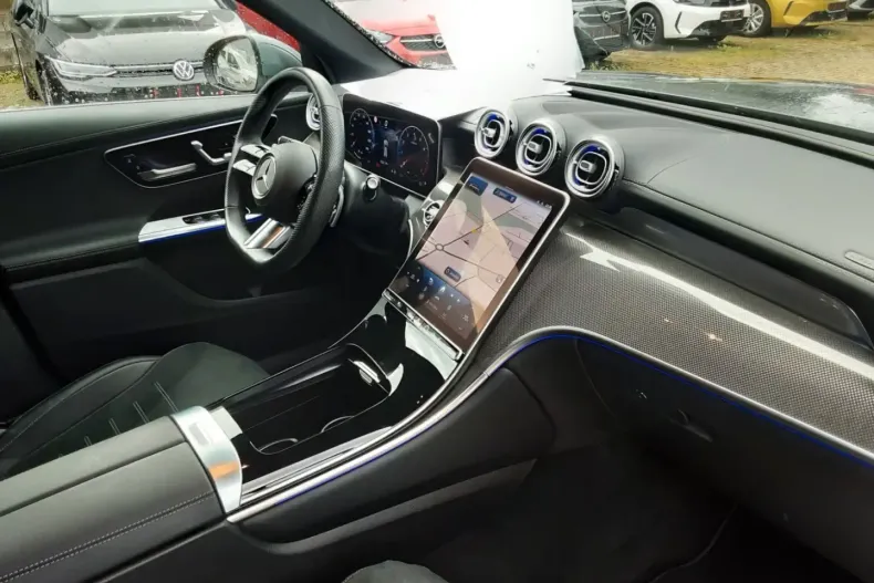 Mercedes-Benz GLC 200 din 2023 cu 7.926 km - oferta MER126181 - foto 7