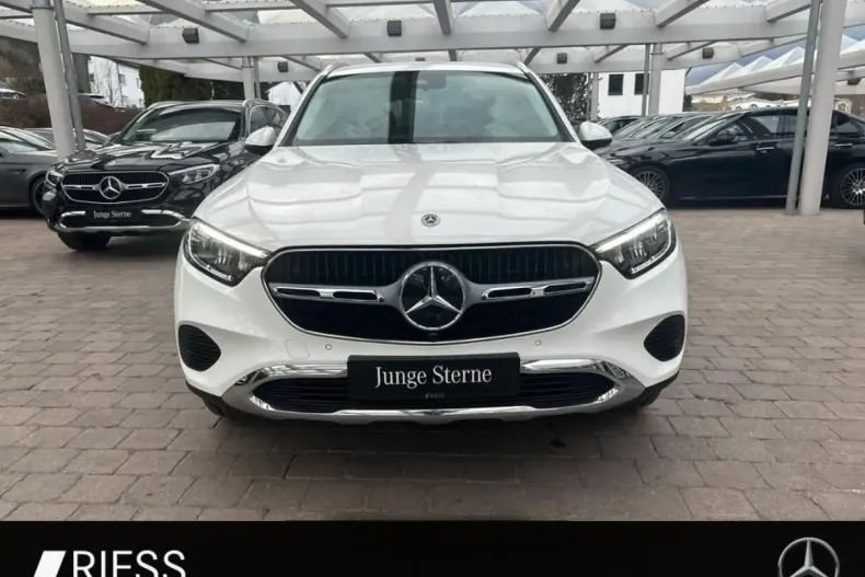 Mercedes-Benz GLC 200 din 2023 cu 9.840 km - oferta MER126182 - foto 3