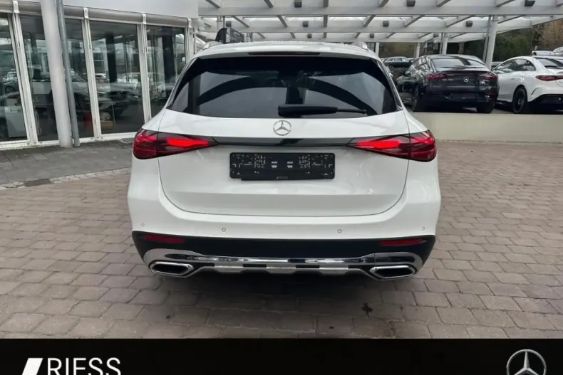 Mercedes-Benz GLC 200 din 2023 cu 9.840 km - oferta MER126182 - foto 5