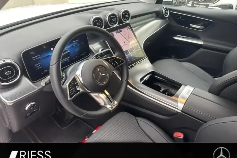 Mercedes-Benz GLC 200 din 2023 cu 9.840 km - oferta MER126182 - foto 11