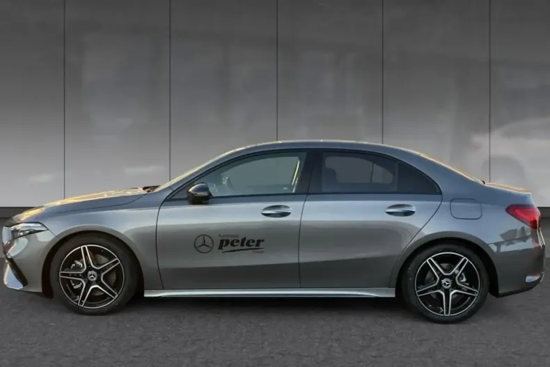 Mercedes-Benz A 220 din 2024 cu 8.000 km - oferta MER126184 - foto 3