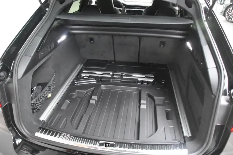 Audi RS6 din 2024 cu 9.984 km - oferta AUD126187 - foto 6