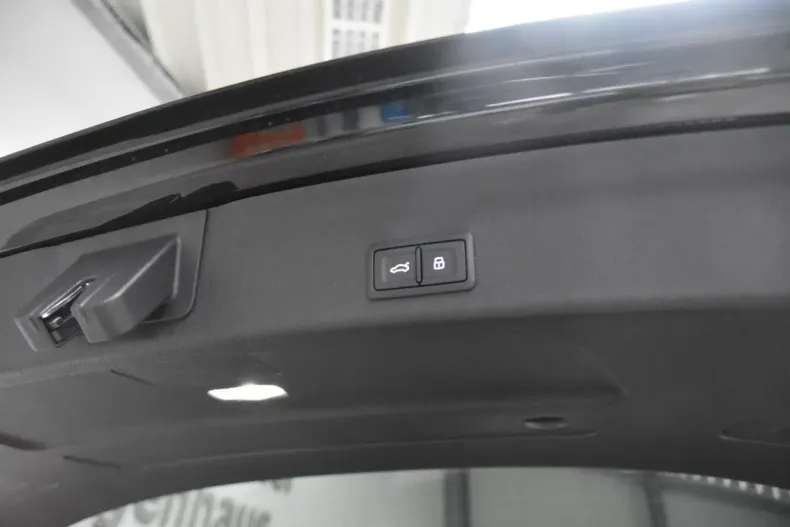 Audi RS6 din 2024 cu 9.984 km - oferta AUD126187 - foto 8