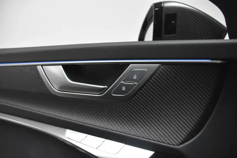 Audi RS6 din 2024 cu 9.984 km - oferta AUD126187 - foto 24