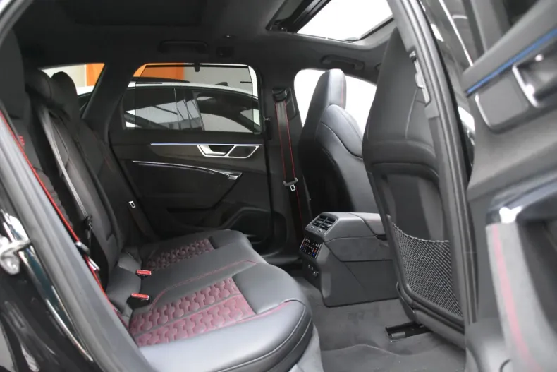 Audi RS6 din 2024 cu 9.984 km - oferta AUD126187 - foto 26