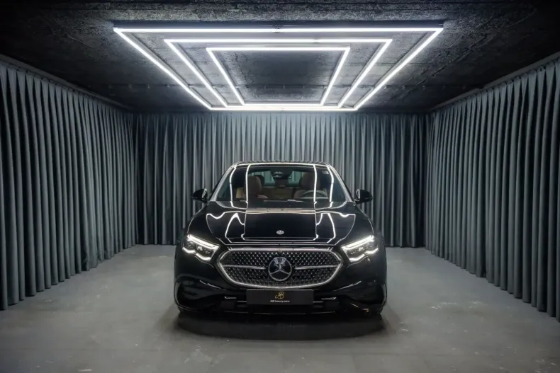 Mercedes-Benz E 200 din 2024 cu 50 km - oferta MER126189 - foto 2