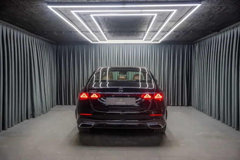 Mercedes-Benz E 200 din 2024 cu 50 km - oferta MER126189 - foto 5