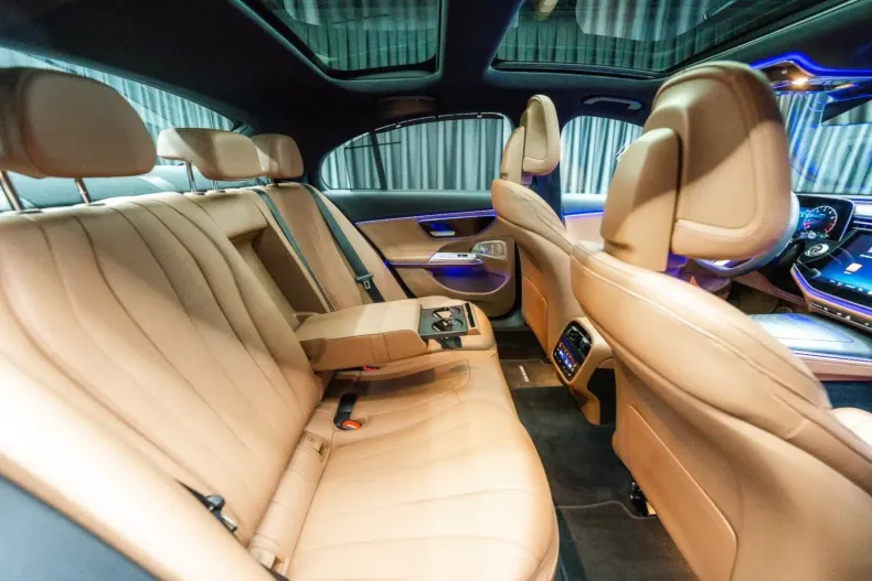 Mercedes-Benz E 200 din 2024 cu 50 km - oferta MER126189 - foto 15