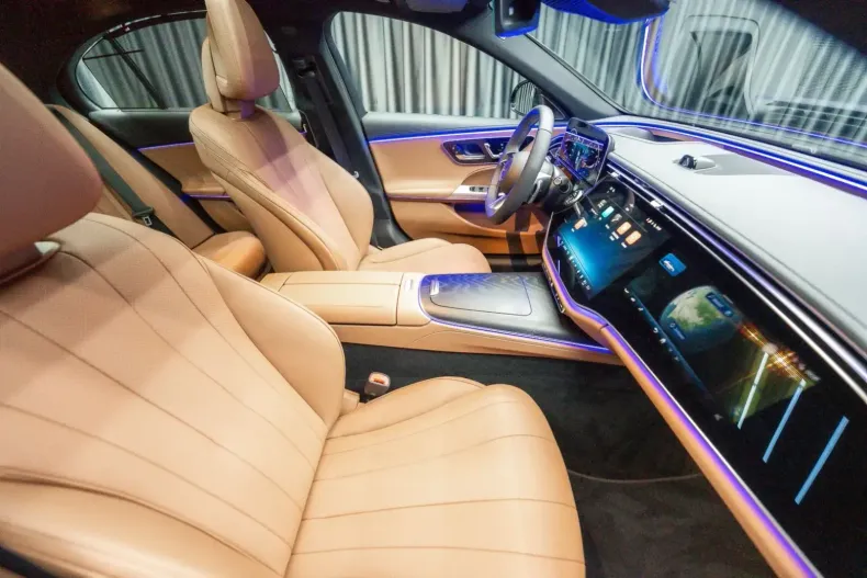 Mercedes-Benz E 200 din 2024 cu 50 km - oferta MER126189 - foto 18