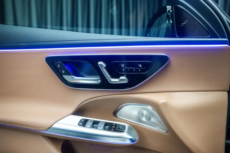 Mercedes-Benz E 200 din 2024 cu 50 km - oferta MER126189 - foto 22