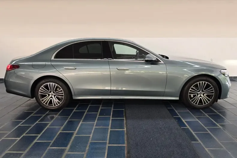 Mercedes-Benz E 200 din 2024 cu 50 km - oferta MER126192 - foto 5