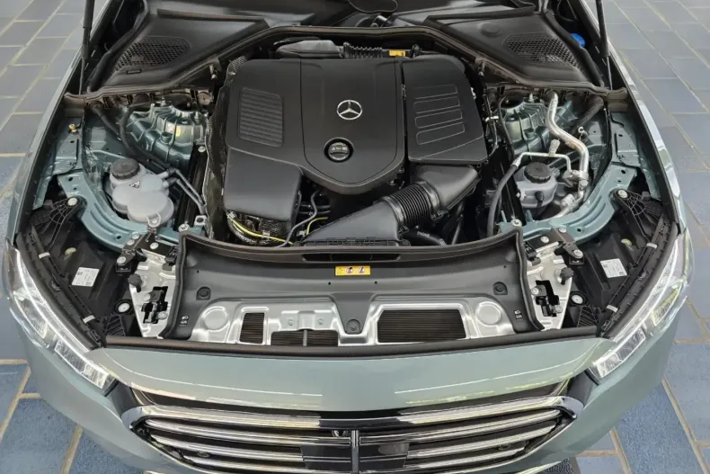 Mercedes-Benz E 200 din 2024 cu 50 km - oferta MER126192 - foto 26