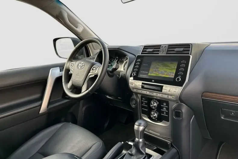 Toyota Land Cruiser din 2023 cu 21.838 km - oferta TOY126198 - foto 9