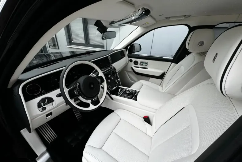 Rolls-Royce Cullinan din 2024 cu 50 km - oferta ROL126201 - foto 8