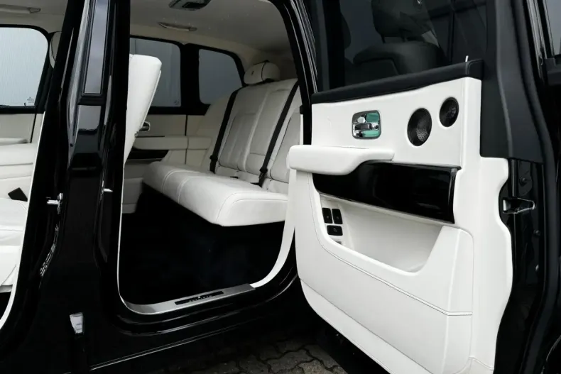 Rolls-Royce Cullinan din 2024 cu 50 km - oferta ROL126201 - foto 11