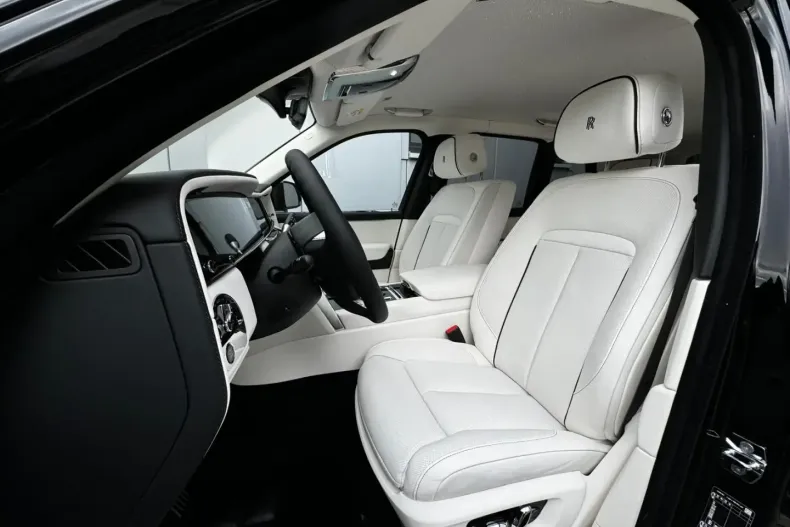 Rolls-Royce Cullinan din 2024 cu 50 km - oferta ROL126201 - foto 14