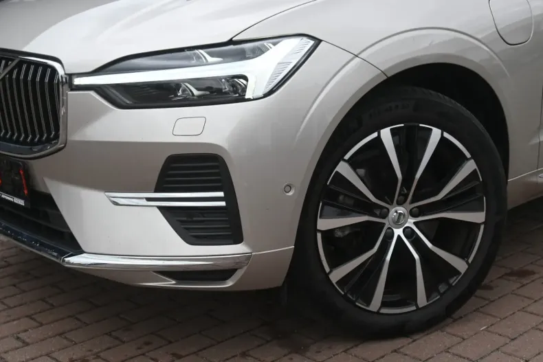 Volvo XC60 din 2023 cu 30.000 km - oferta VOL126203 - foto 2