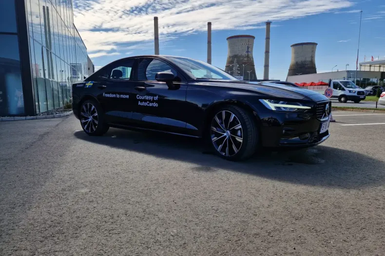 Volvo S60 din 2024 cu 6.995 km - oferta VOL126208 - foto 6