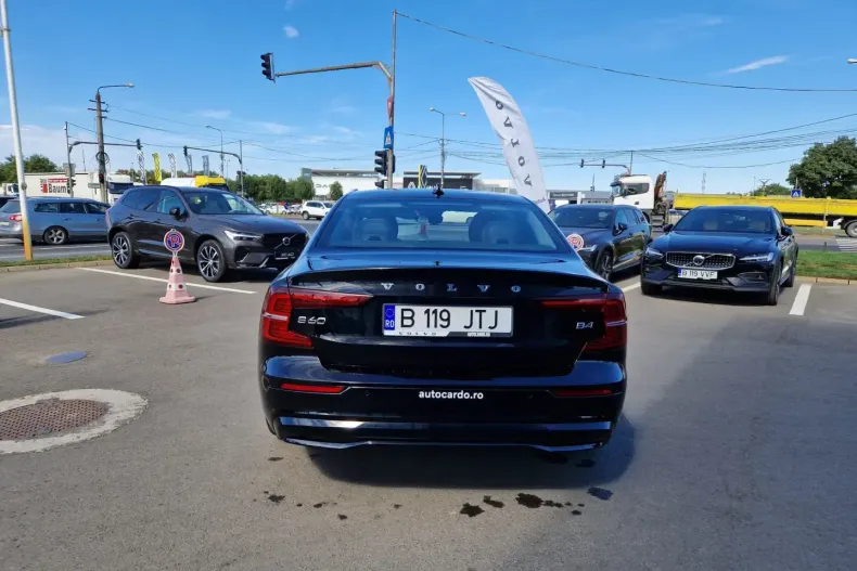 Volvo S60 din 2024 cu 6.995 km - oferta VOL126208 - foto 7