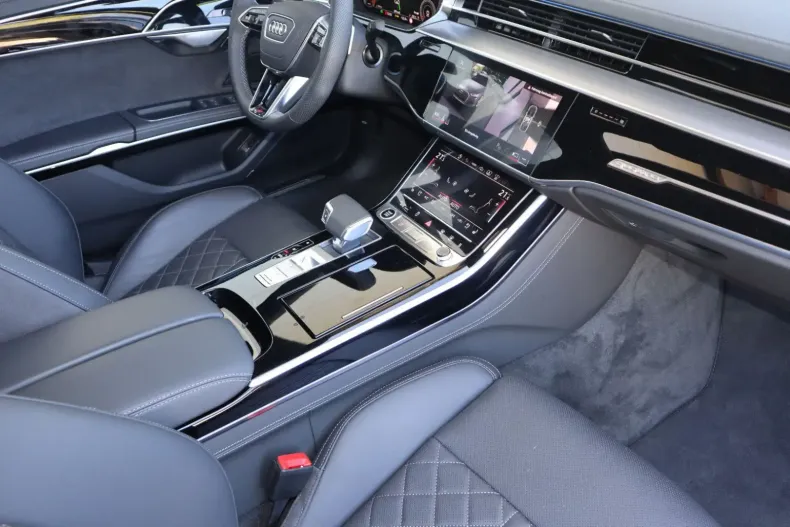 Audi A8 din 2023 cu 15.000 km - oferta AUD126214 - foto 12