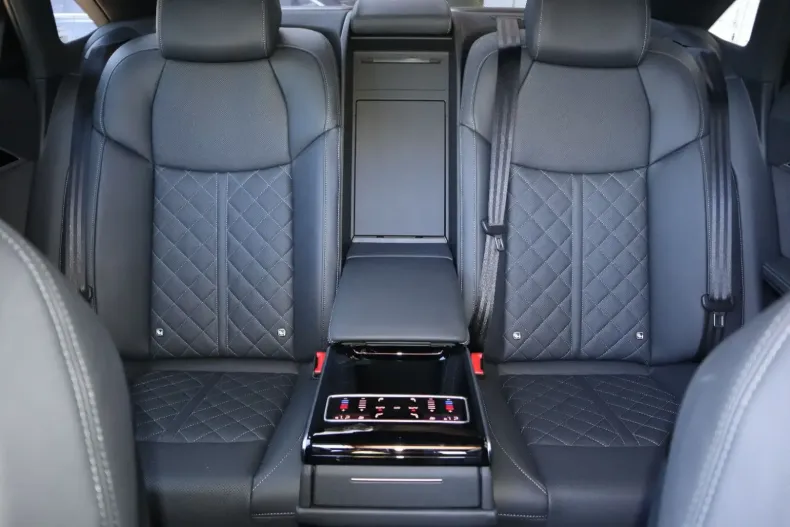 Audi A8 din 2023 cu 15.000 km - oferta AUD126214 - foto 18