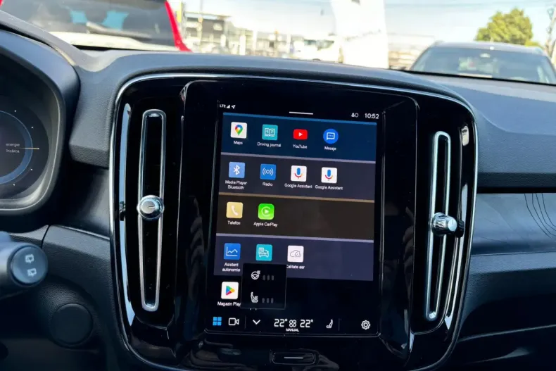 Volvo XC40 din 2023 cu 7.985 km - oferta VOL126215 - foto 14