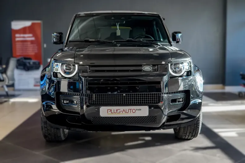 Land Rover Defender din 2021 cu 102.000 km - oferta LAN126220 - foto 1