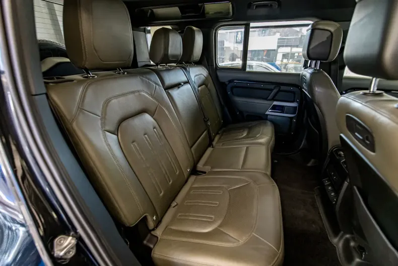 Land Rover Defender din 2021 cu 102.000 km - oferta LAN126220 - foto 14