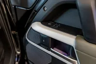 Land Rover Defender din 2021 cu 102.000 km - oferta LAN126220 - foto 29