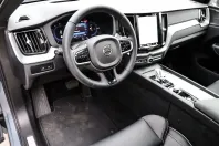 Volvo XC60 din 2023 cu 22.279 km - oferta VOL126224 - foto 4