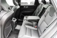 Volvo XC60 din 2023 cu 22.279 km - oferta VOL126224 - foto 14