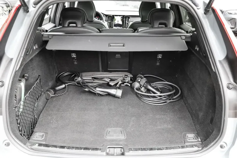 Volvo XC60 din 2023 cu 22.279 km - oferta VOL126224 - foto 15