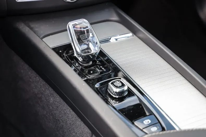 Volvo XC60 din 2023 cu 16.129 km - oferta VOL126226 - foto 12