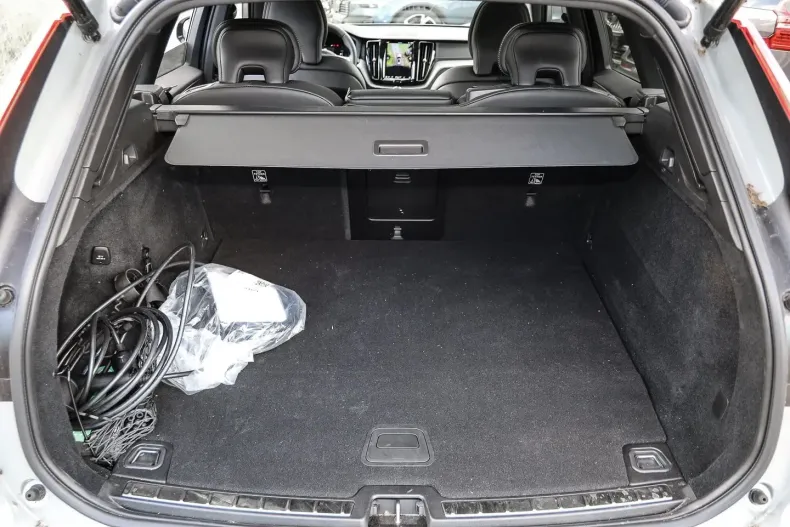 Volvo XC60 din 2023 cu 16.129 km - oferta VOL126226 - foto 15