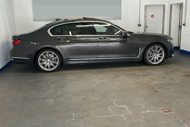 BMW 745 din 2020 cu 45.850 km - oferta BMW126227 - foto 3