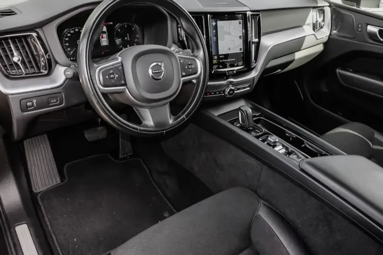 Volvo XC60 din 2020 cu 80.142 km - oferta VOL126231 - foto 6