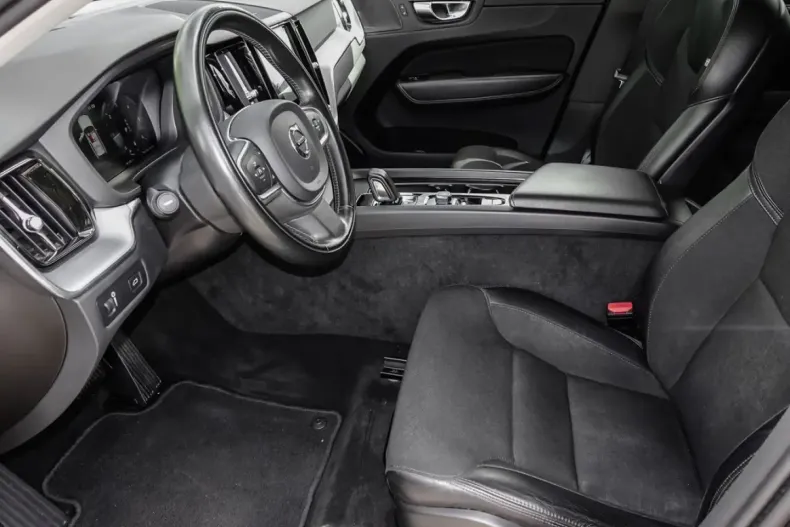 Volvo XC60 din 2020 cu 80.142 km - oferta VOL126231 - foto 11