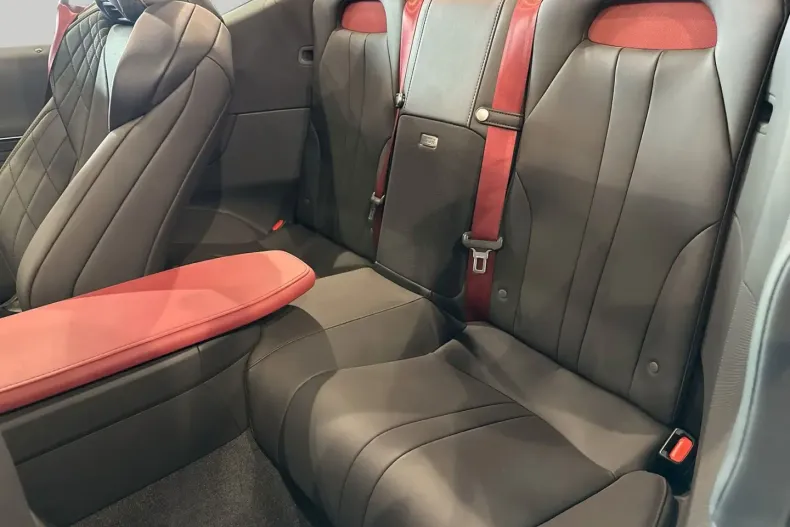 Lexus LC 500 din 2023 cu 1.100 km - oferta LEX126240 - foto 9