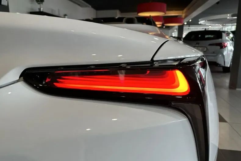 Lexus LC 500 din 2023 cu 1.100 km - oferta LEX126240 - foto 19
