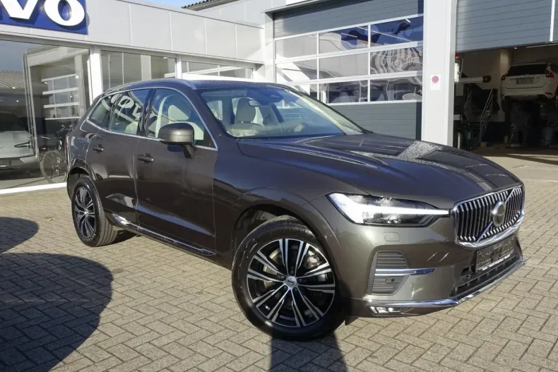 Volvo XC60 din 2021 cu 36.750 km - oferta VOL126242 - foto 1