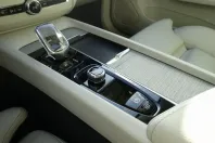 Volvo XC60 din 2021 cu 36.750 km - oferta VOL126242 - foto 14