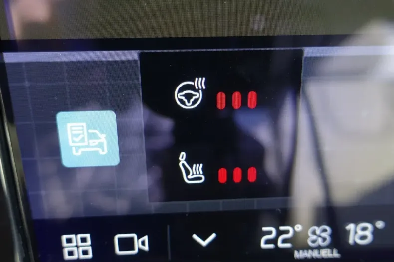 Volvo XC60 din 2021 cu 36.750 km - oferta VOL126242 - foto 18