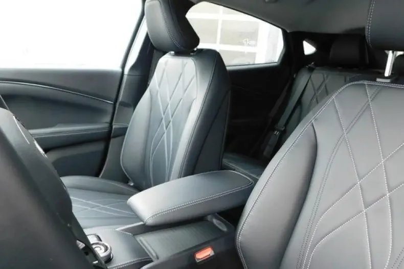 Ford Mustang Mach-E din 2022 cu 19.500 km - oferta FOR126244 - foto 6