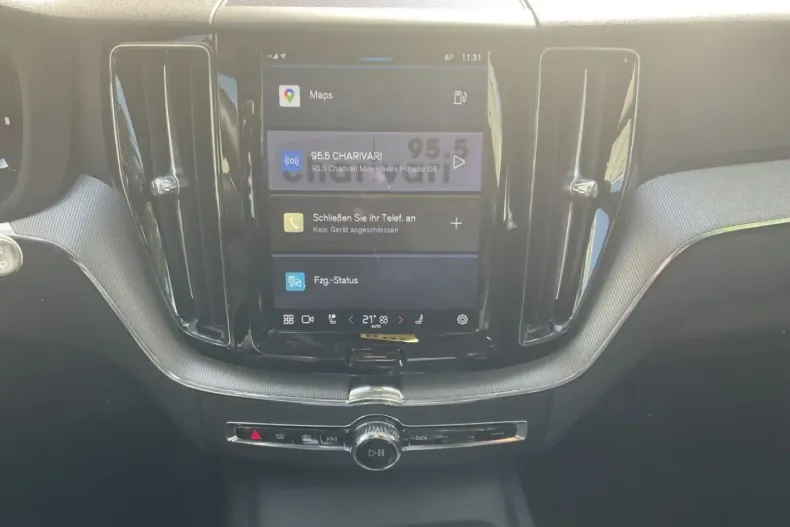 Volvo XC60 din 2022 cu 28.000 km - oferta VOL126245 - foto 8