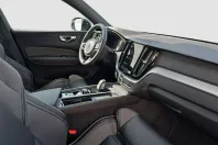 Volvo XC60 din 2022 cu 24.610 km - oferta VOL126246 - foto 10