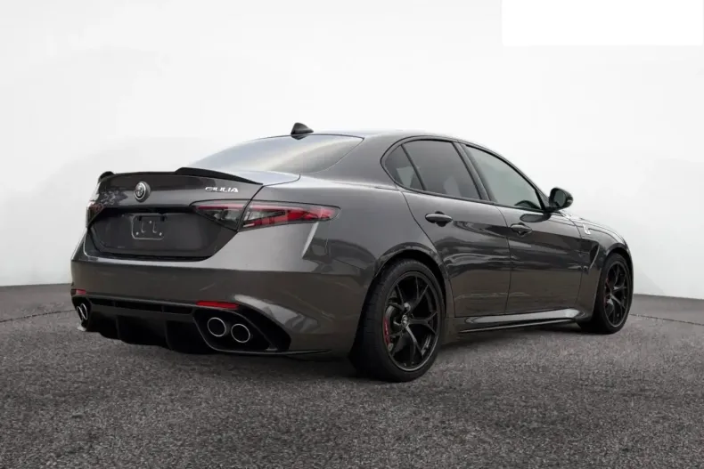 Alfa Romeo Giulia din 2024 cu 7.500 km - oferta ALF126248 - foto 5