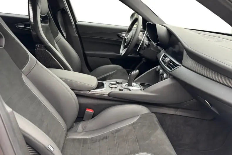 Alfa Romeo Giulia din 2024 cu 7.500 km - oferta ALF126248 - foto 14